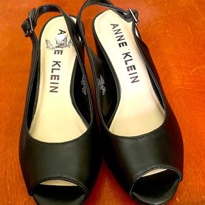 Anne Klein Akmara Black Sandals